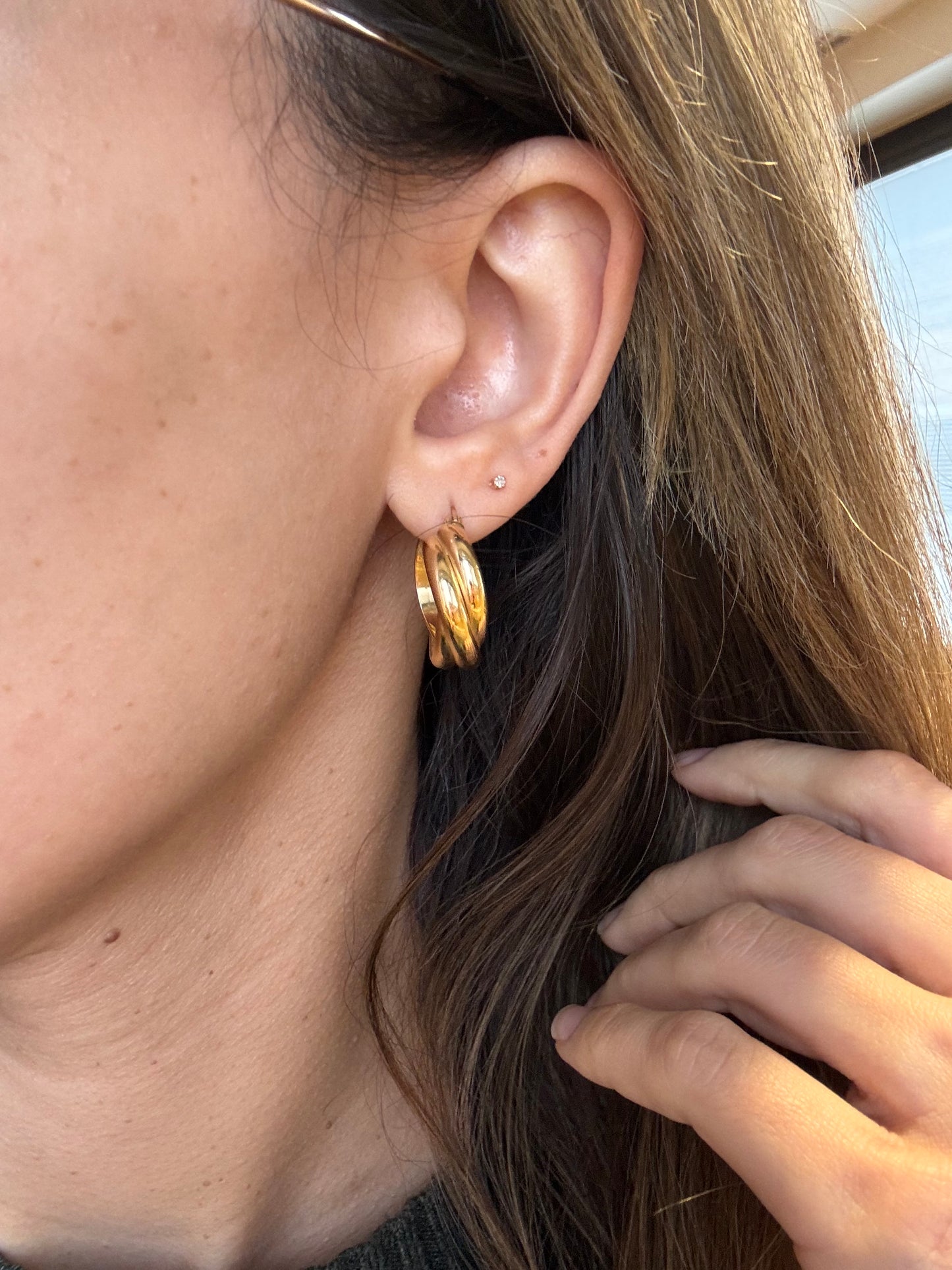 14k Interlocking Gold Hoops