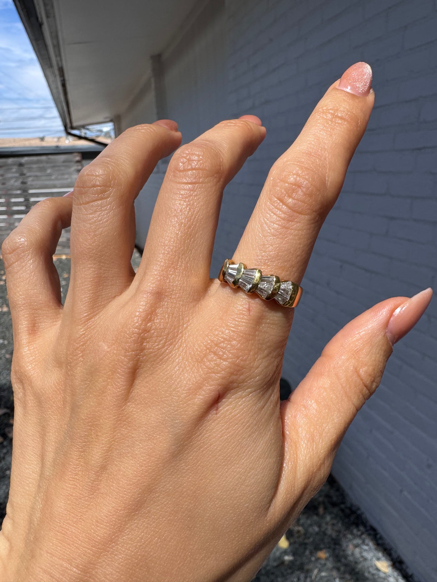 18k Baguette ring