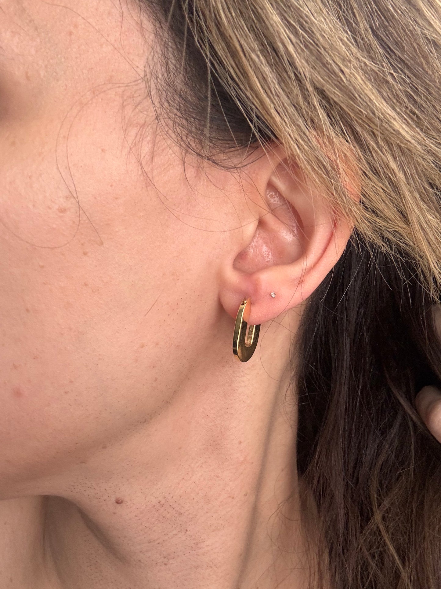 18k Oval Mod Hoops