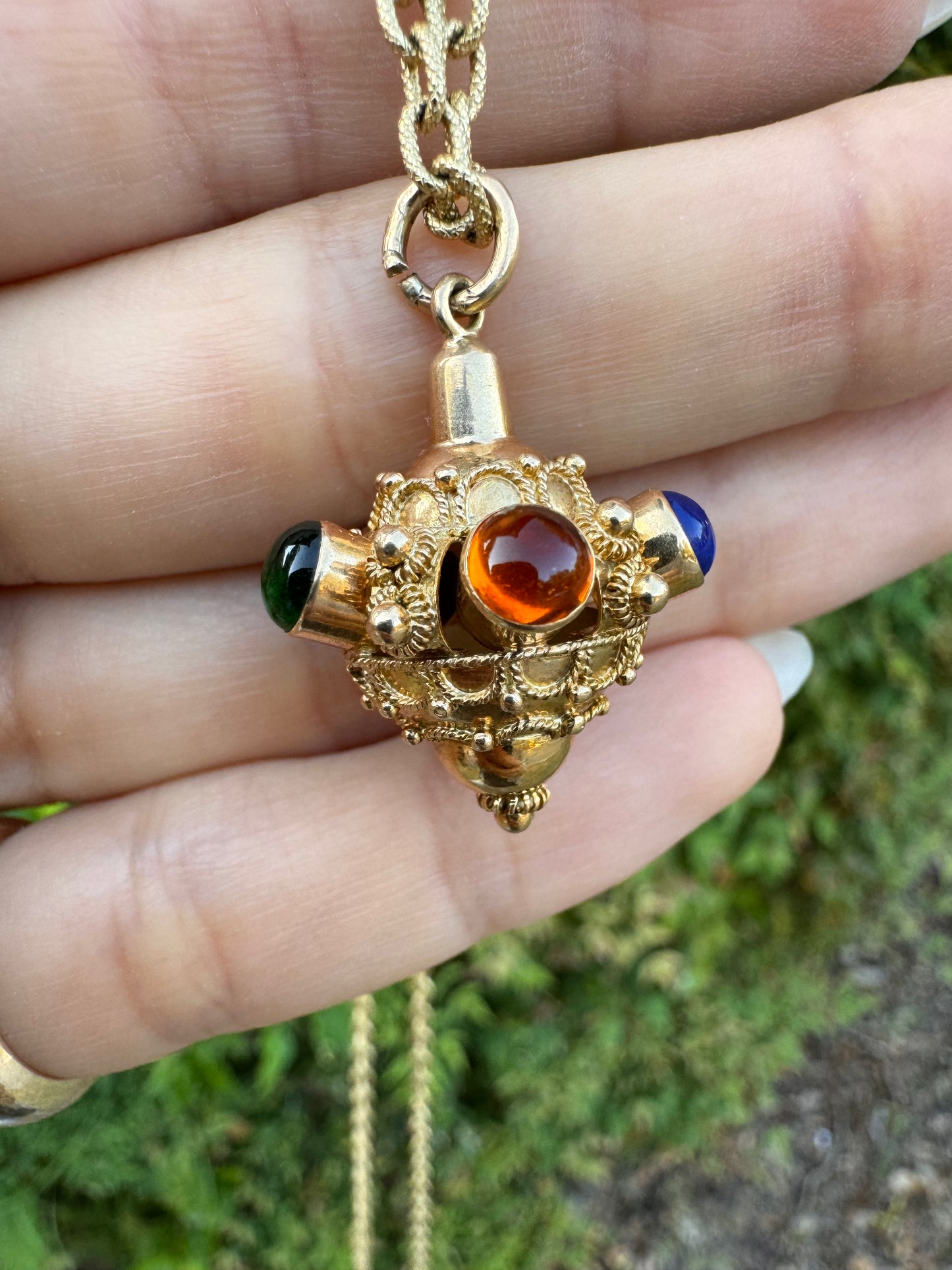 18k Etruscan Revival Sputnik Pendant