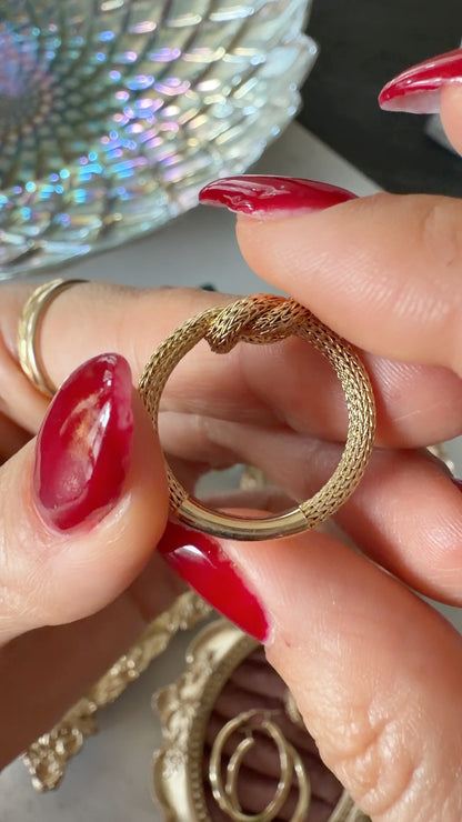 14k Knot Ring, Size 7.5, fits like 7.25