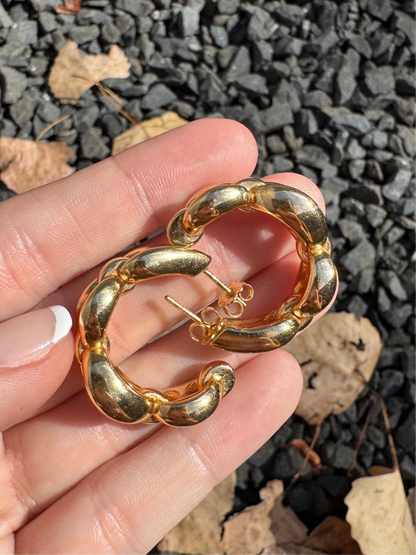 18k Puffy Mariner Hoops