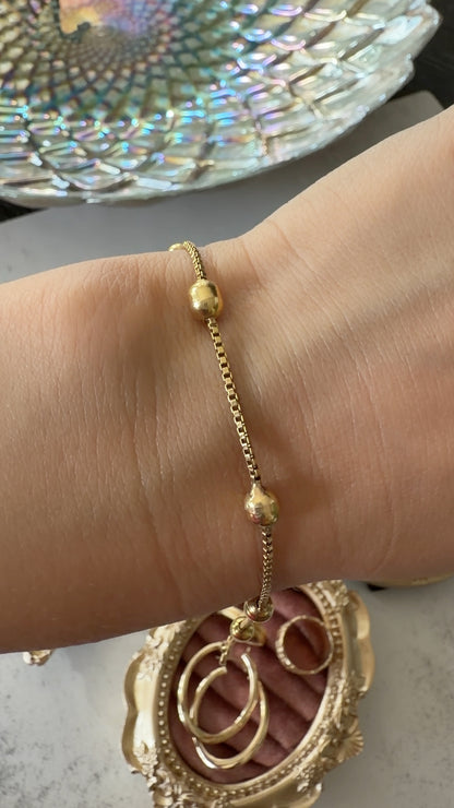 18k station bracelet, 7.5"