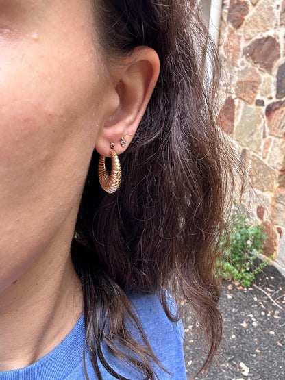 14k medium shrimp hoops