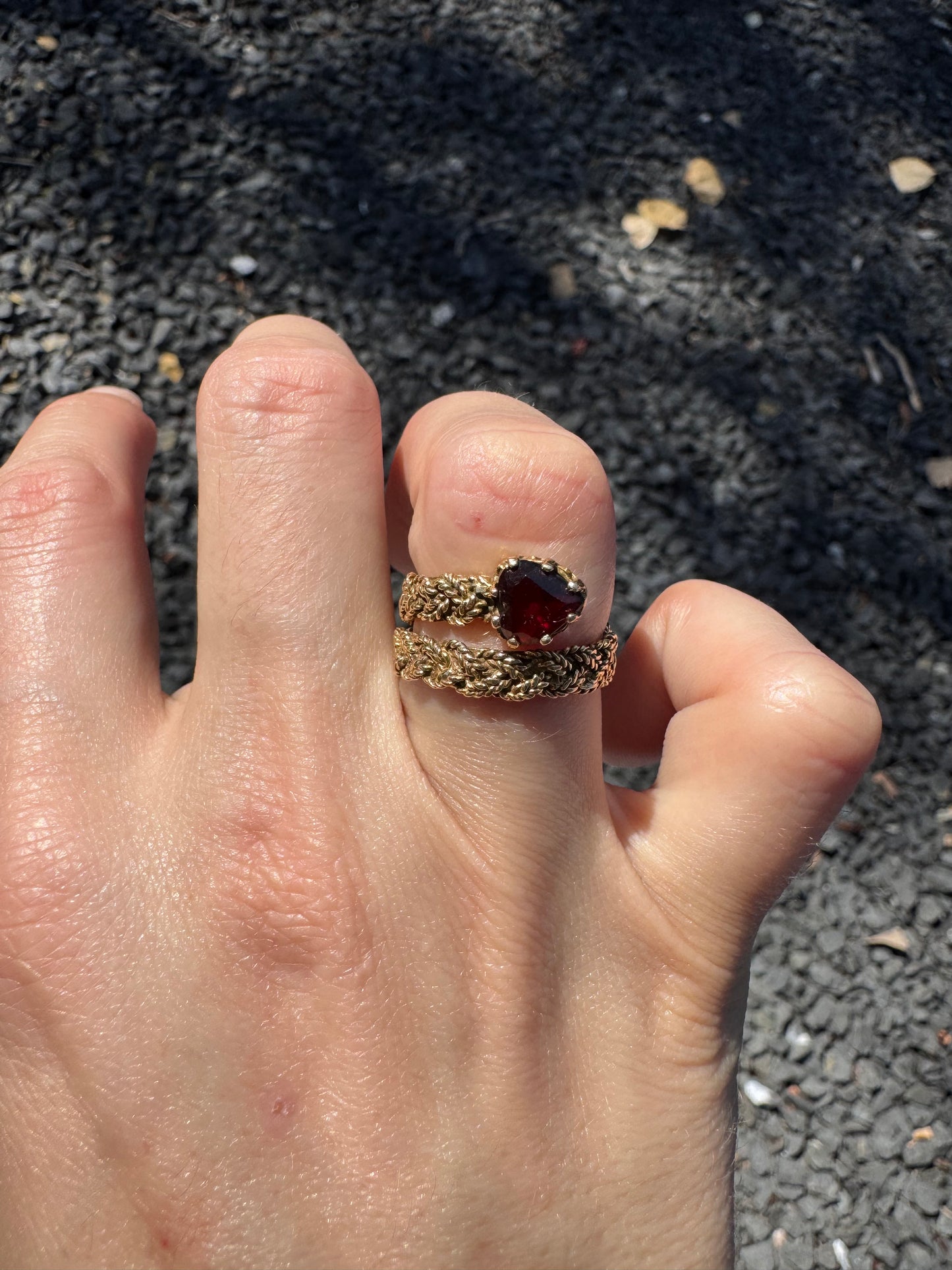 14k Garnet Rope Ring