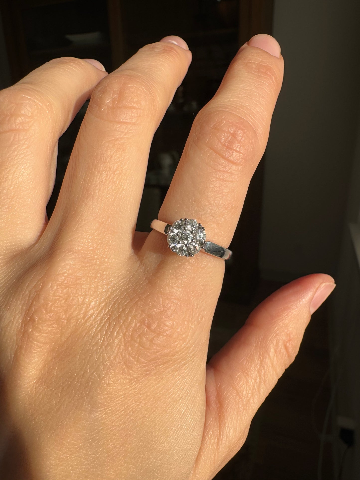 18k White Gold Diamond Flower Cluster Ring, size 7