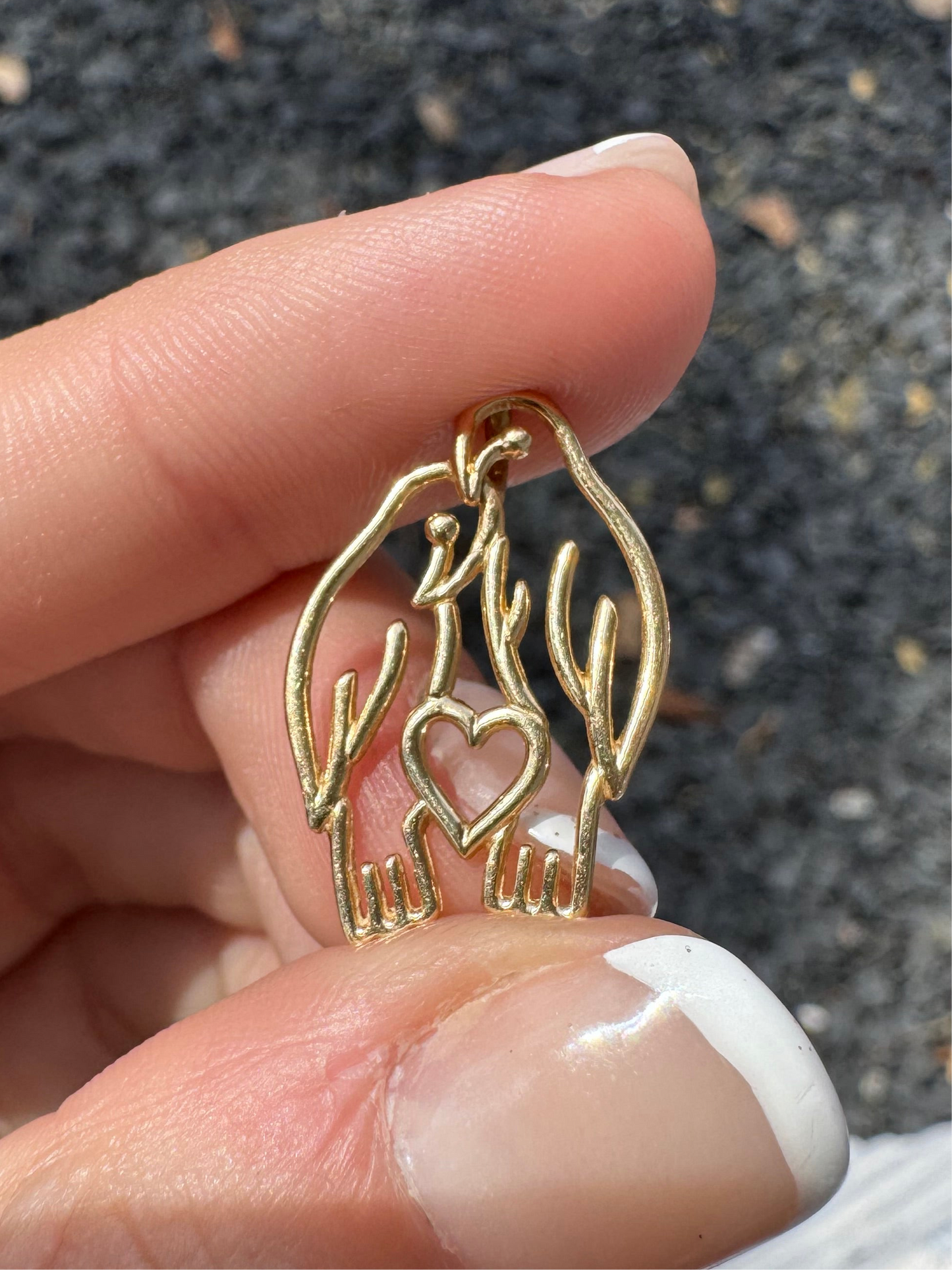 14k Kissing Doves