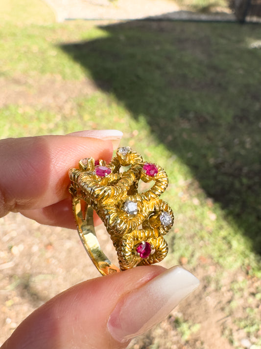 18k ruby and diamond ring