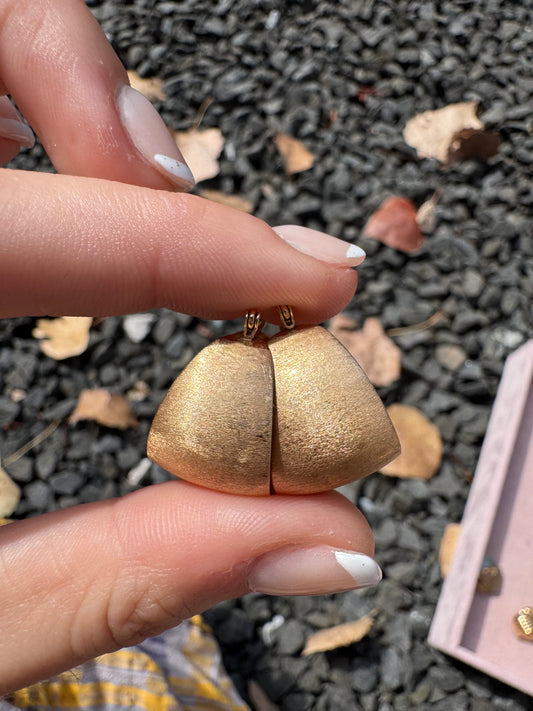 14k Tapered Florentine Finish Hoops