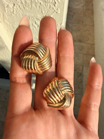 14k Ribbed Omega Backs, Italian