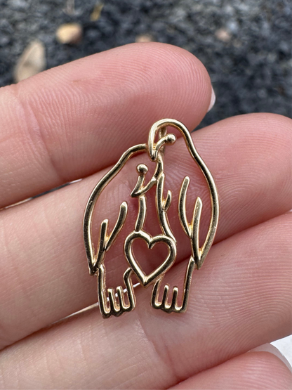 14k Kissing Doves