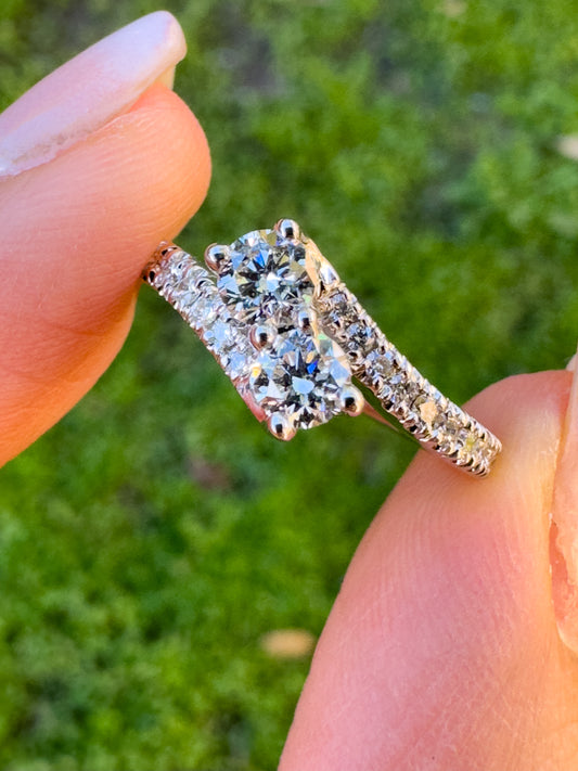 14k white gold toi et moi ring