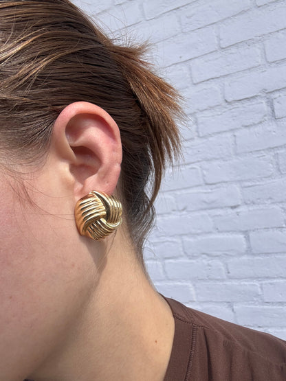 14k Ribbed Omega Backs, Italian