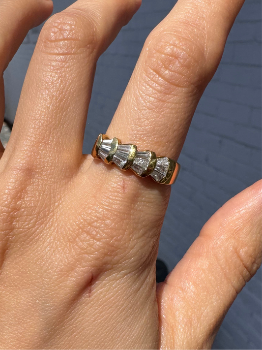 18k Baguette ring