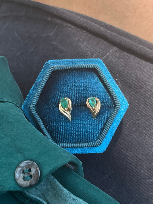14k Emerald Tear Studs