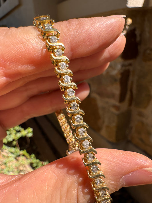 10k Diamond Bracelet, 7.25"