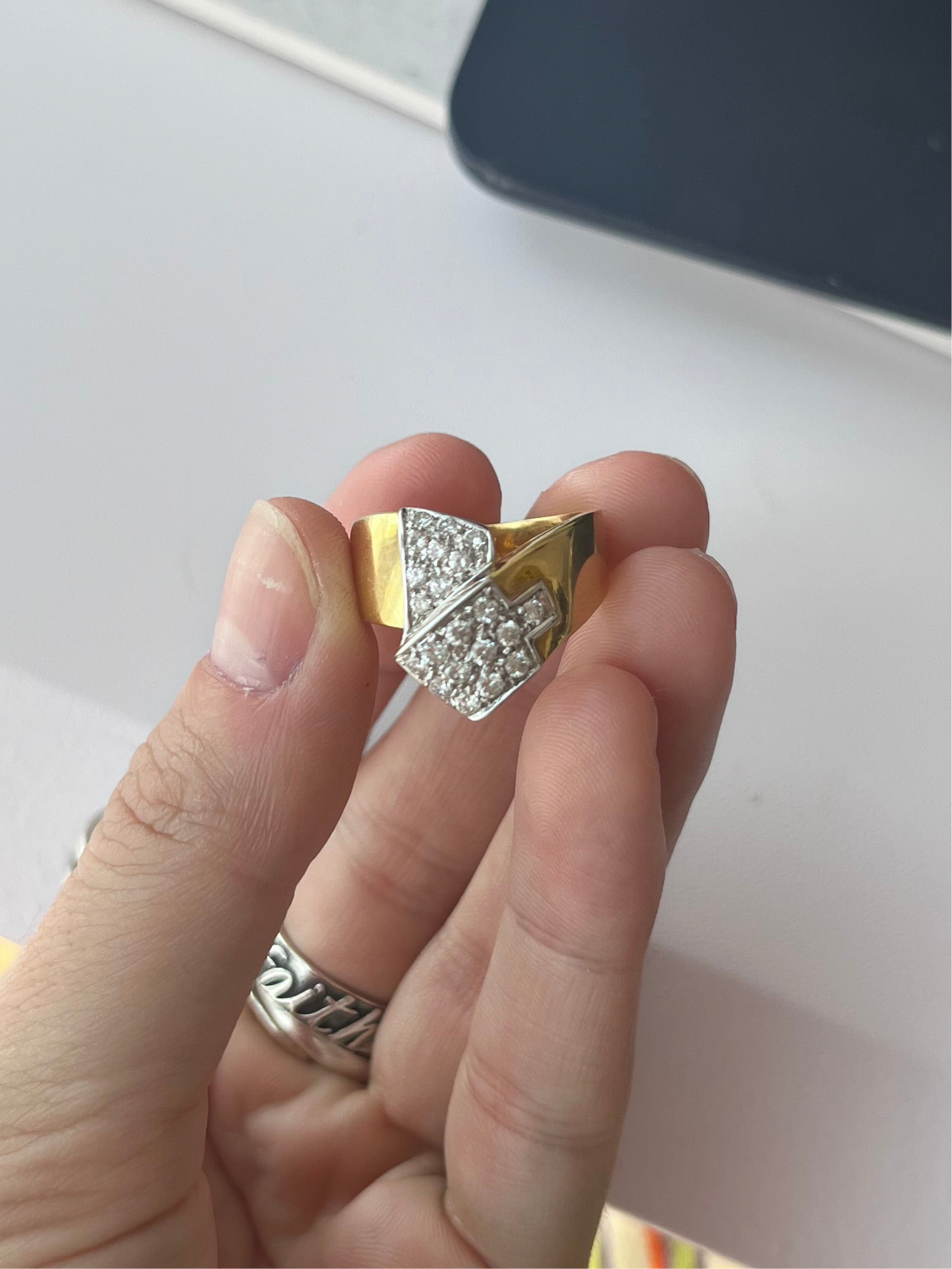 18k Diamond Ribbon Ring, Italian