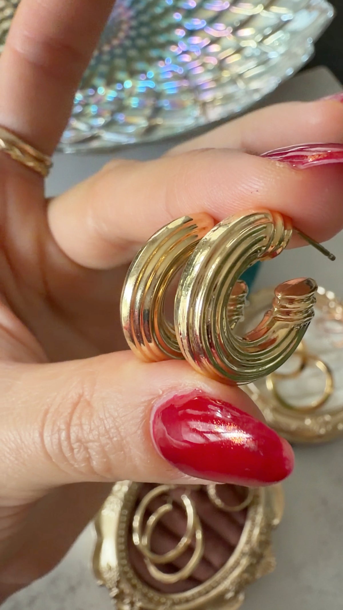 14k Ribbed Hoops, pushbacks