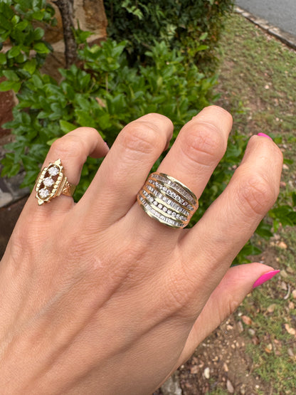 14k Concave Diamond Ring