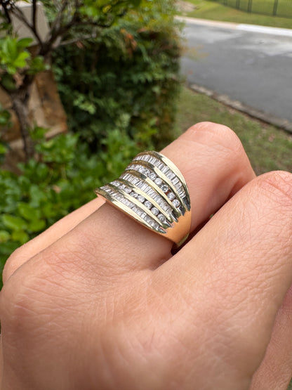 14k Concave Diamond Ring