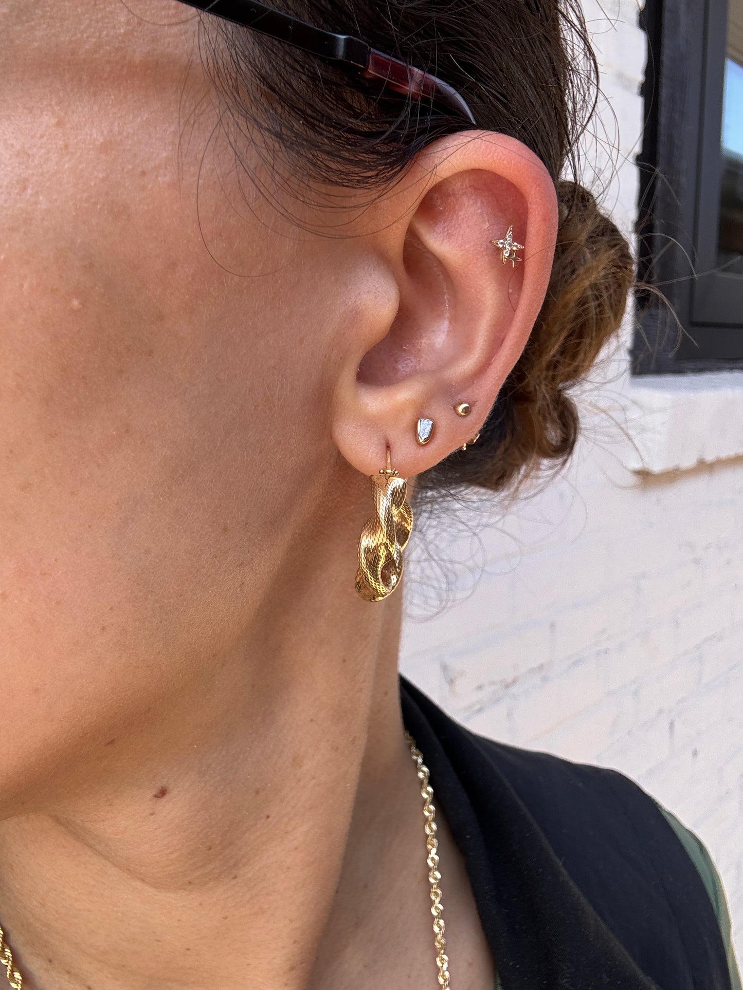 14k twist hoops