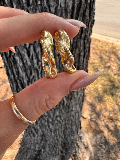 14k twist hoops