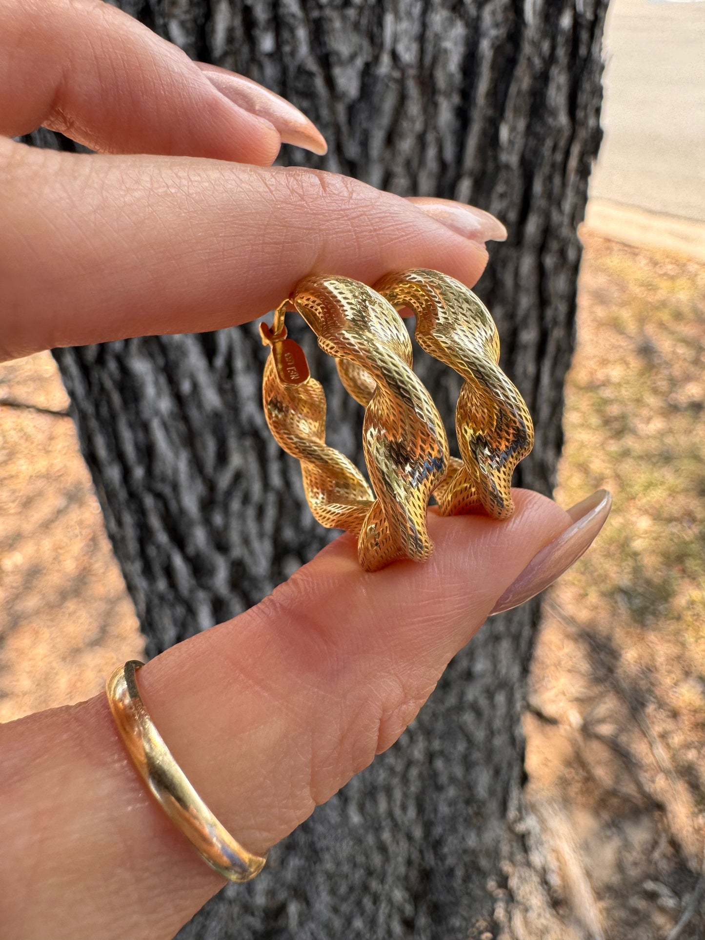 14k twist hoops